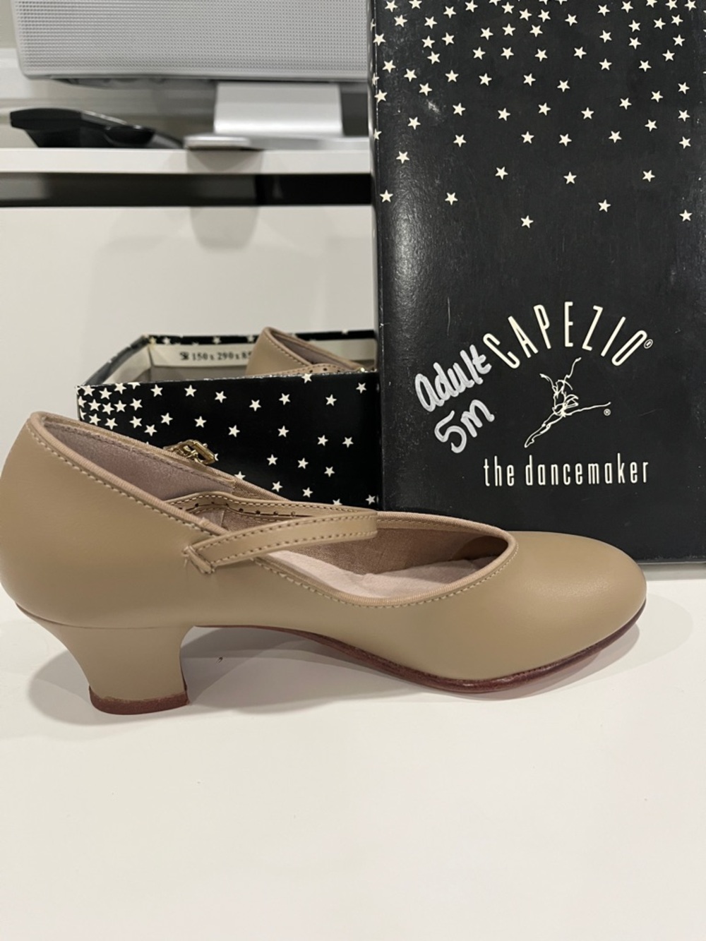 Capezio Jr Footlight Character Tap Shoe 5M NWT